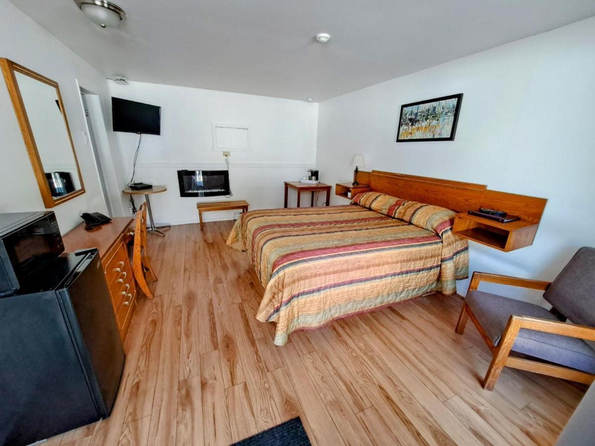 Motel Bonsoir Joliette Bagian luar foto
