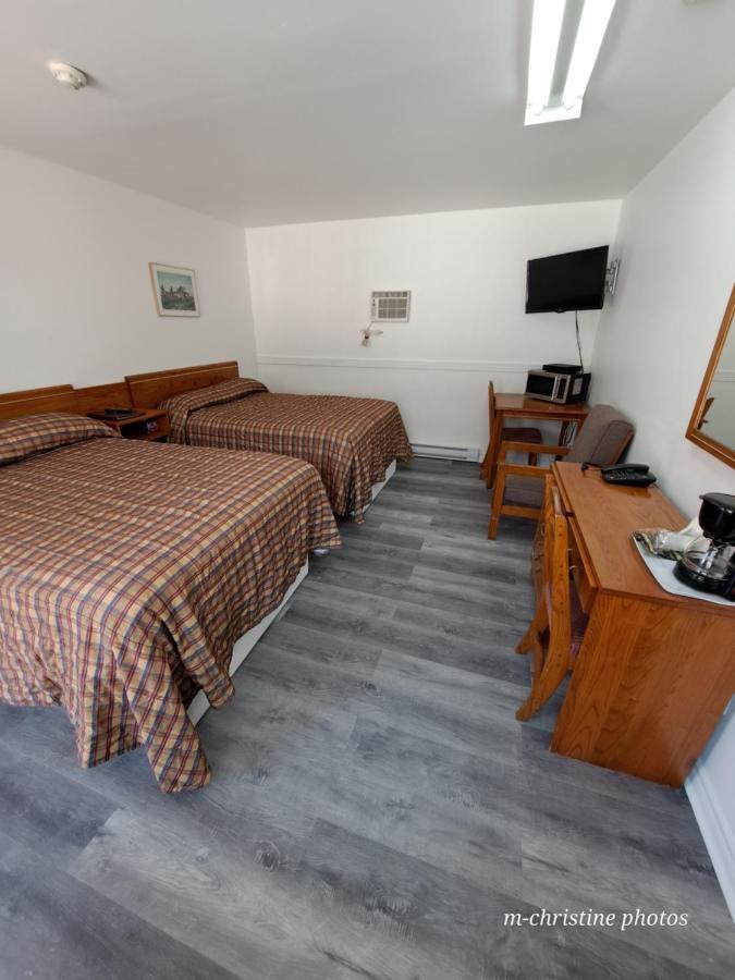 Motel Bonsoir Joliette Bagian luar foto