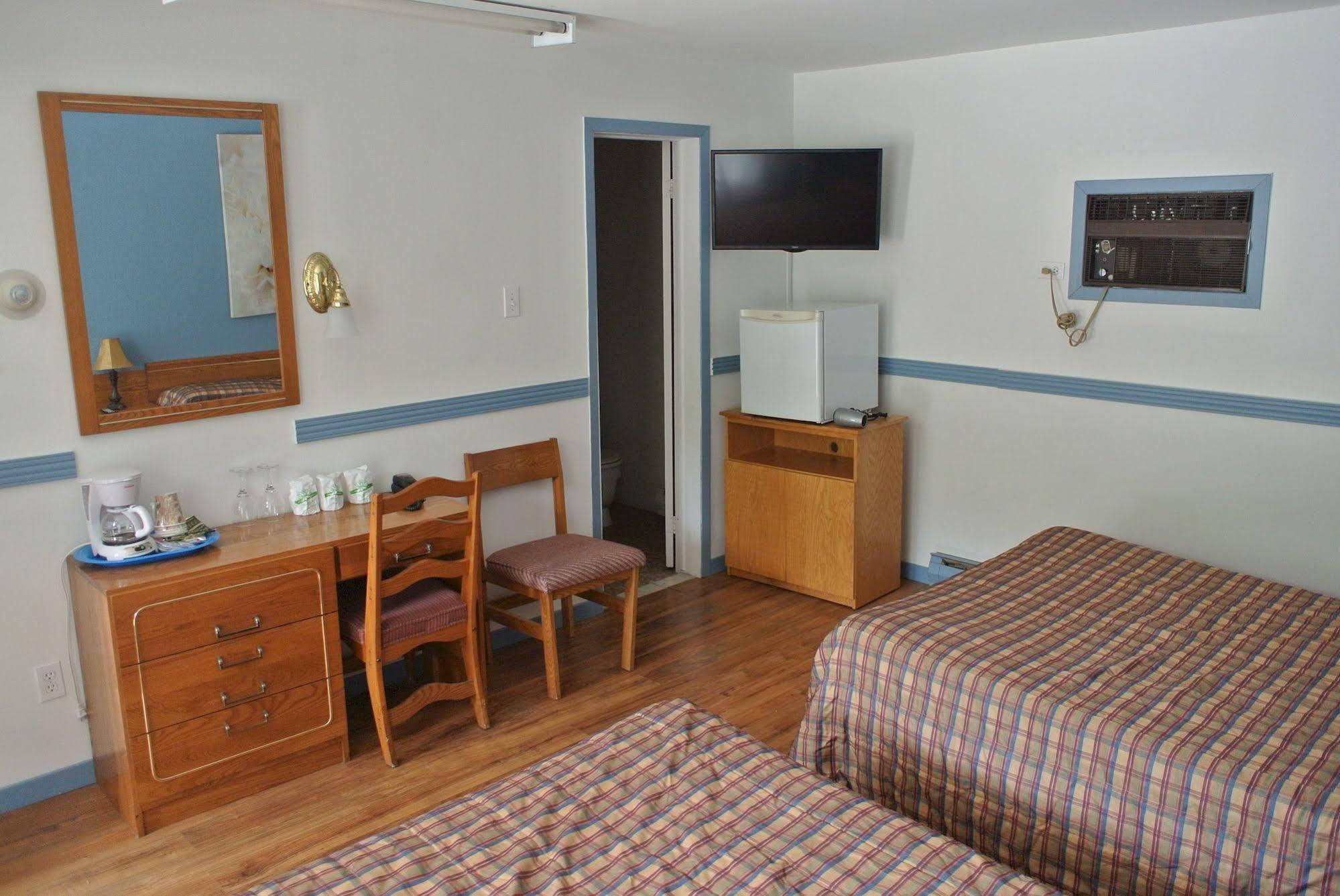 Motel Bonsoir Joliette Bagian luar foto