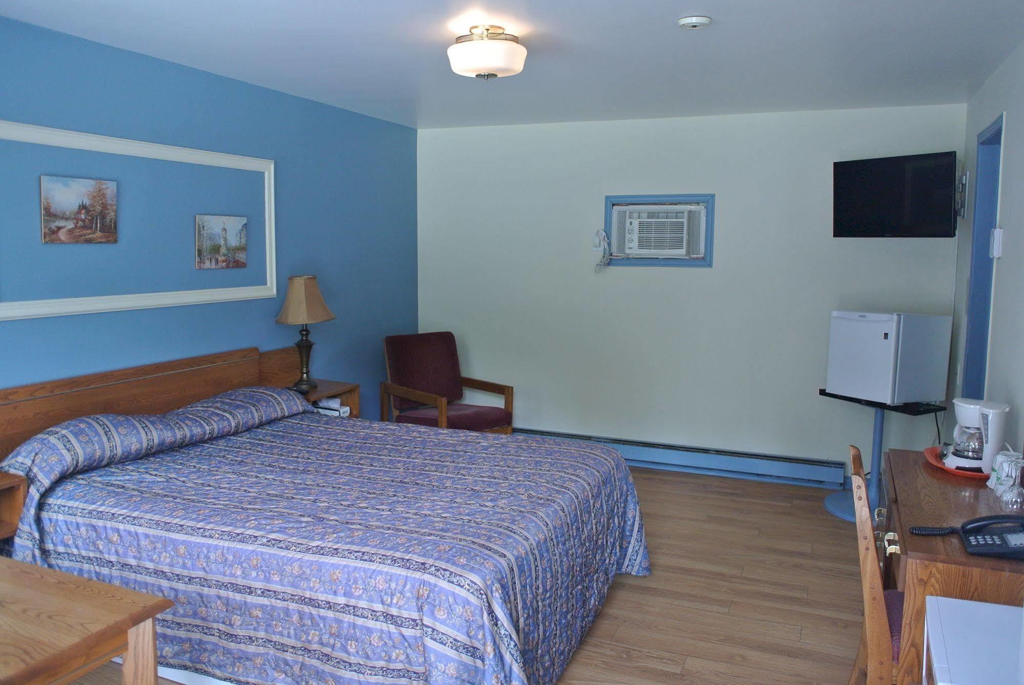 Motel Bonsoir Joliette Bagian luar foto